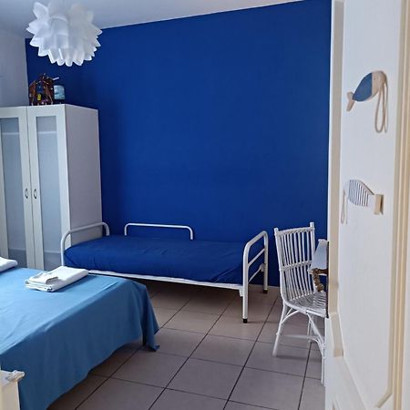 Travel And Living Hotel Trani Bagian luar foto