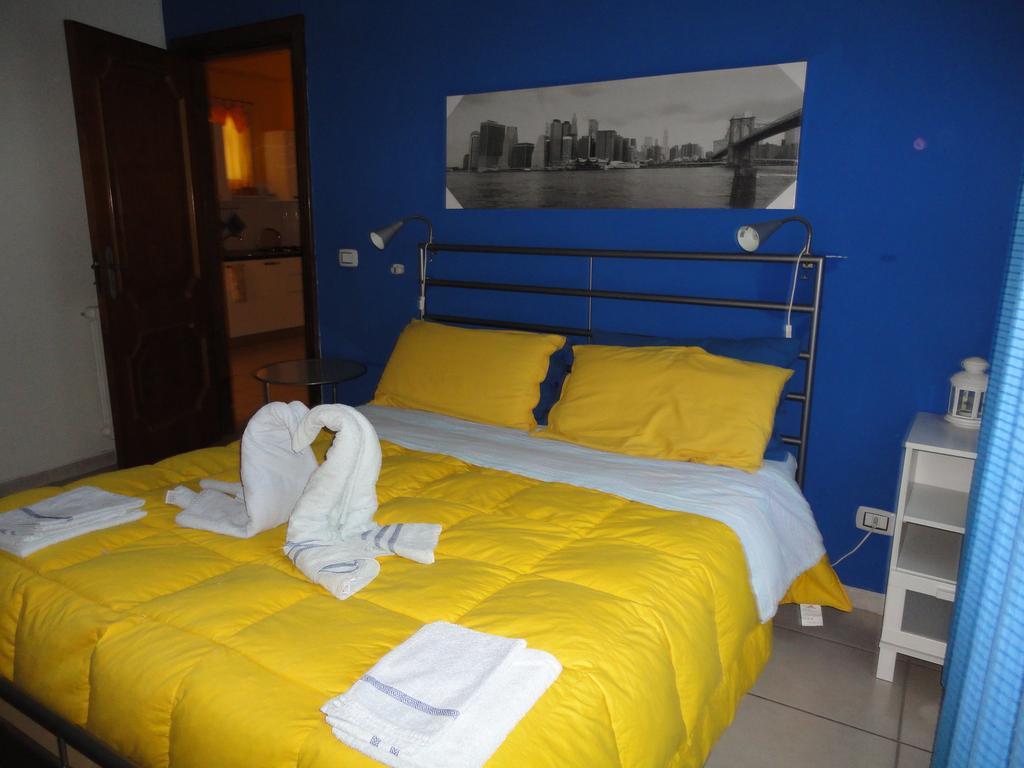 Travel And Living Hotel Trani Bagian luar foto