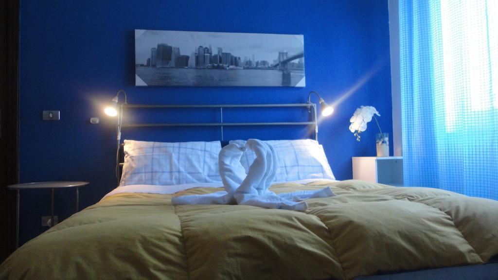 Travel And Living Hotel Trani Ruang foto