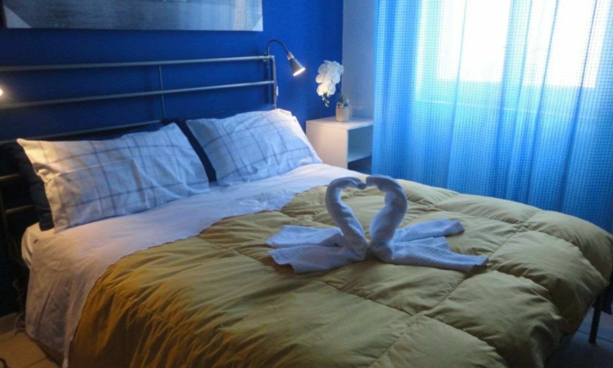 Travel And Living Hotel Trani Bagian luar foto